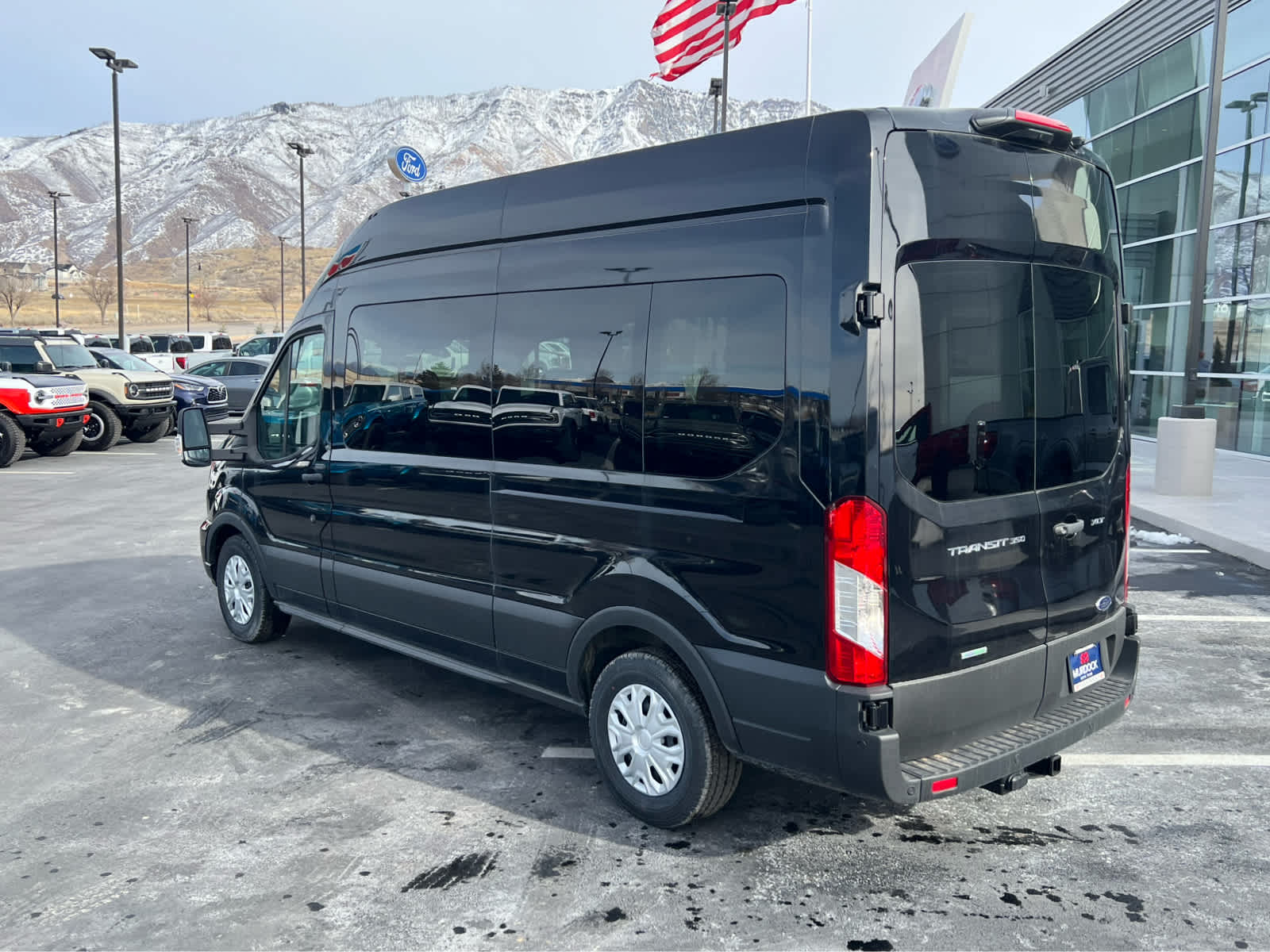 2024 Ford Transit Passenger Van XLT - Photo 11