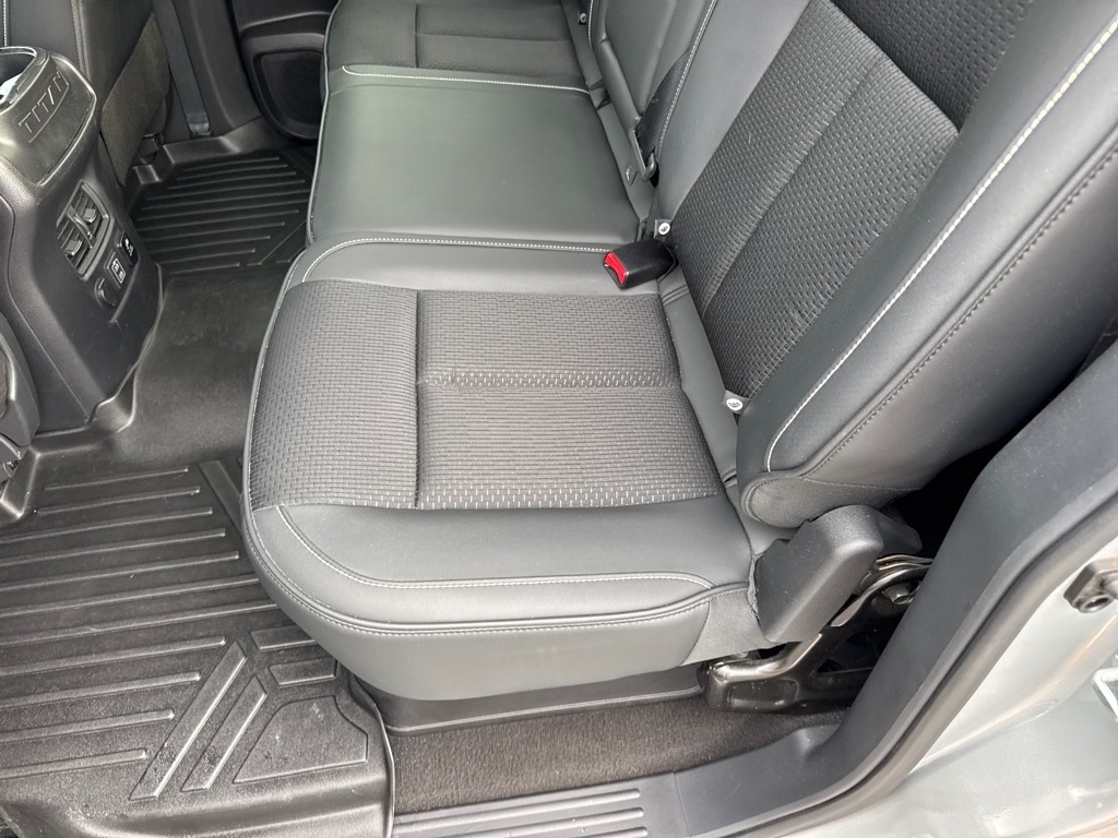 2019 Nissan Titan PRO-4X Crew Cab photo 13