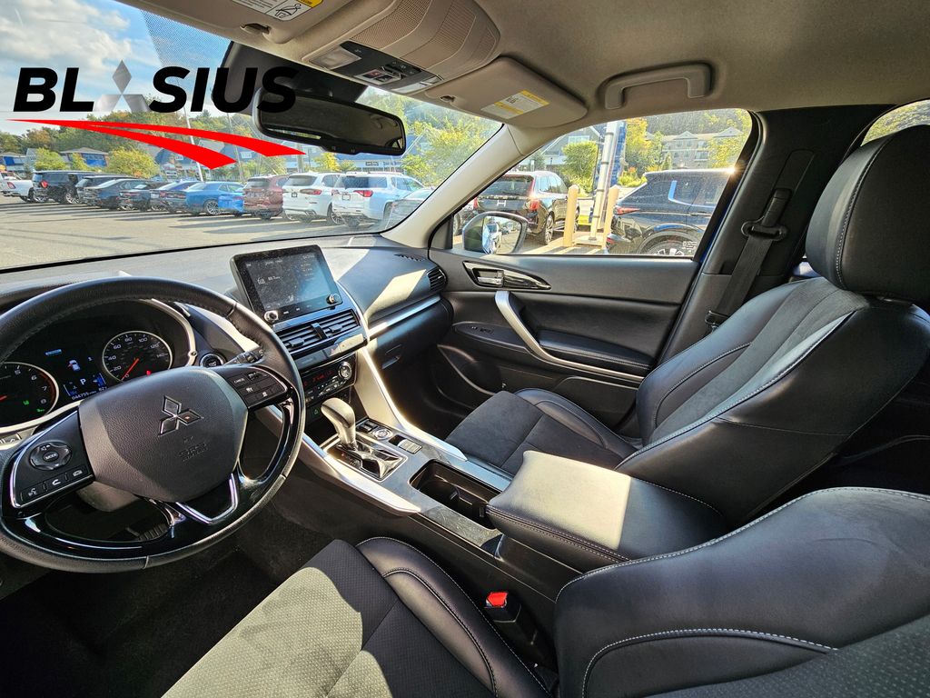 2024 Mitsubishi Eclipse Cross SE photo 7