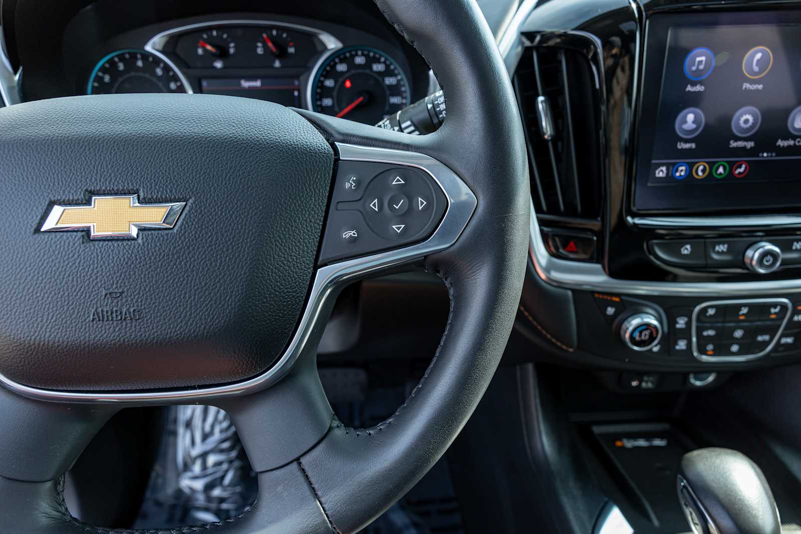2021 Chevrolet Traverse Premier photo 4