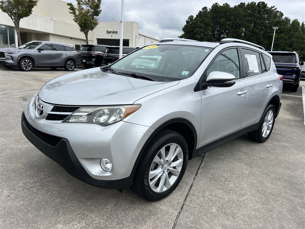 2015 Toyota RAV4 Limited photo 3