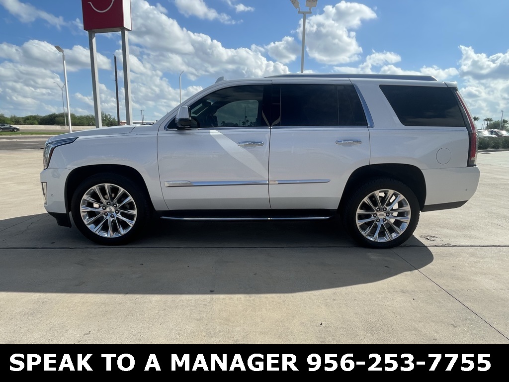 2018 Cadillac Escalade Luxury photo 2