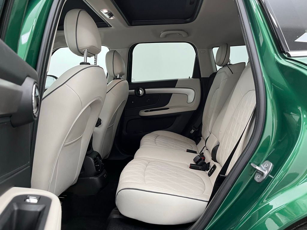 2021 Mini Cooper Signature photo 36