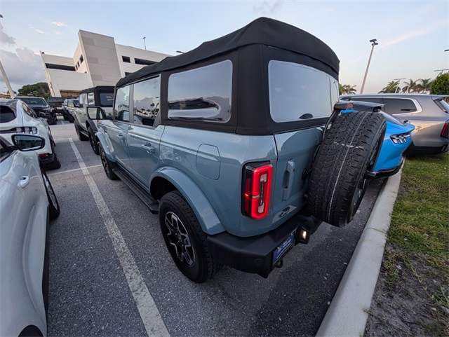 2023 Ford Bronco Outer Banks photo 10