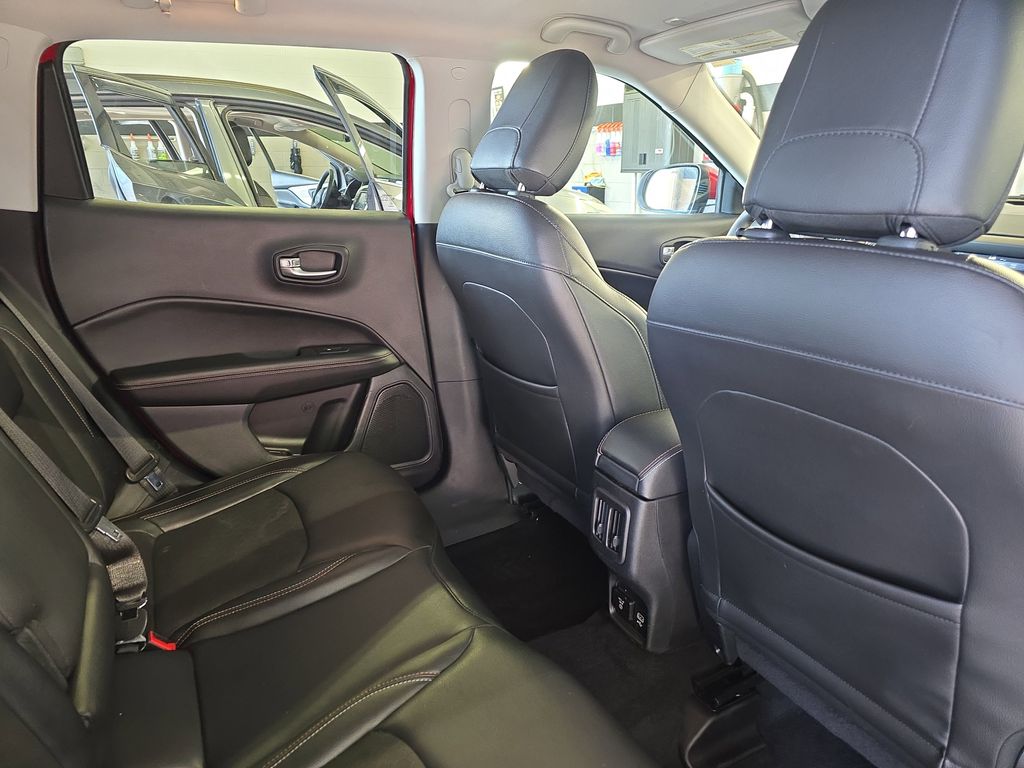 2018 Jeep Compass North Edition Latitude photo 11