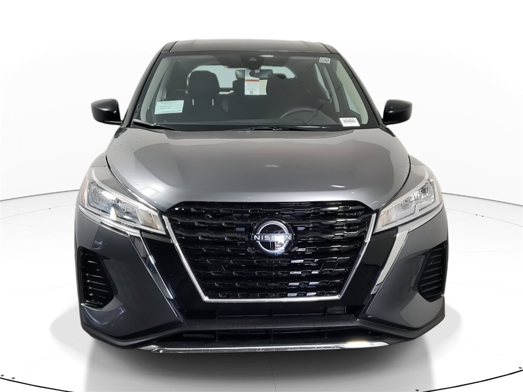 2024 Nissan Kicks S photo 2