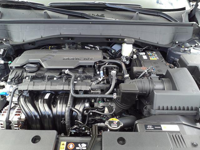 2026 Hyundai Kona SEL photo 15