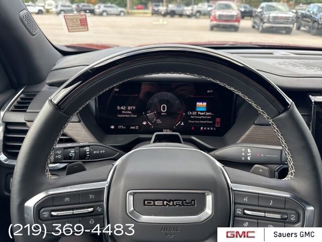 2024 Gmc Acadia Denali photo 9