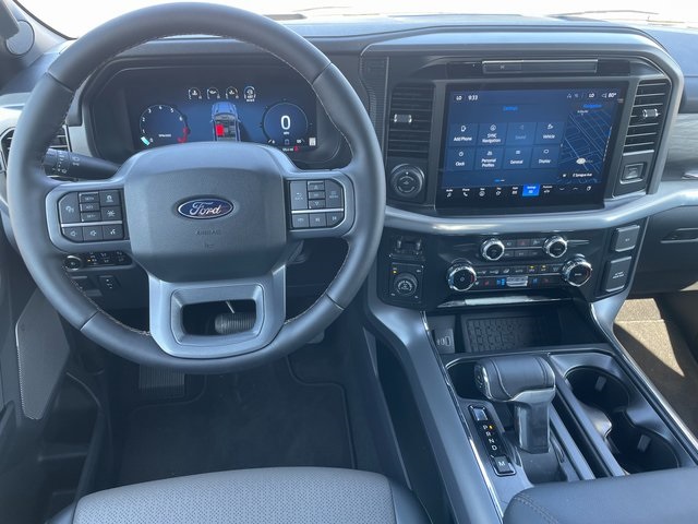 2025 Ford F-150 Lariat photo 3