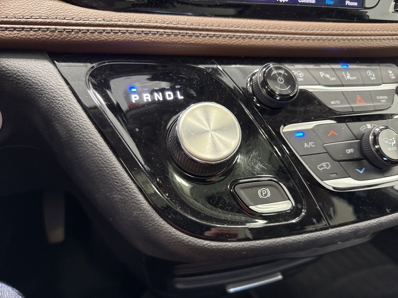 2019 Chrysler Pacifica Limited photo 36