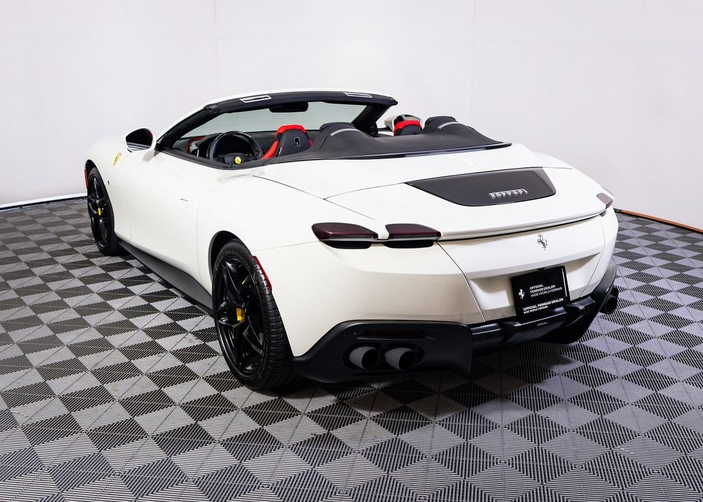 2024 Ferrari Roma Spider Base photo 18