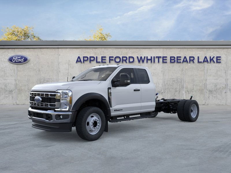 2026 Ford F-550 Super Duty Chassis Cab XL's photo