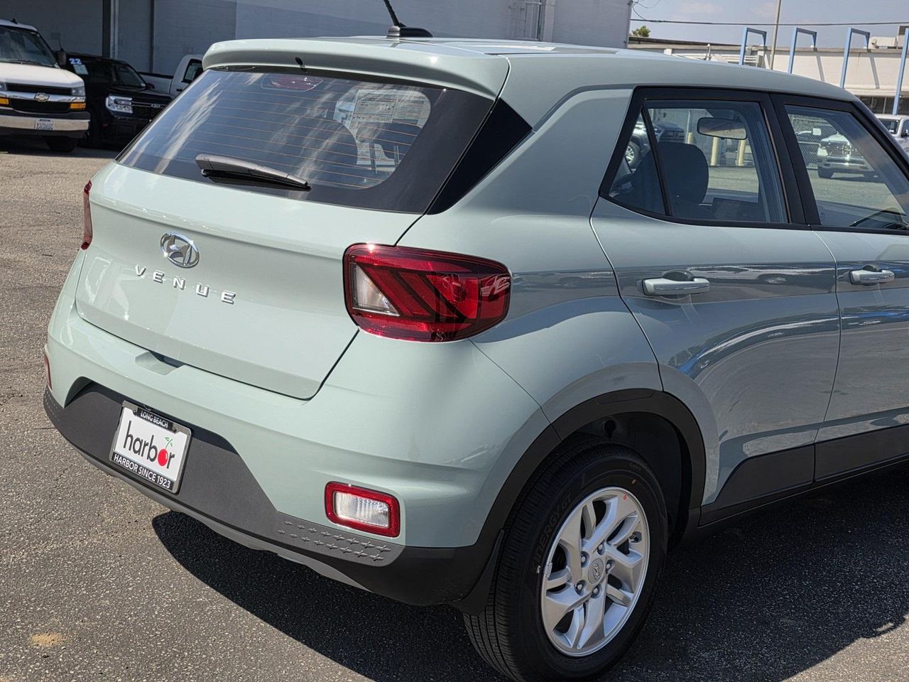 2026 Hyundai Venue SE photo 11