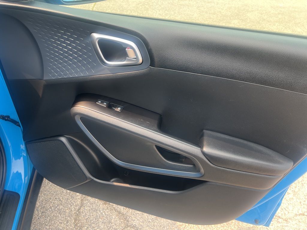2023 Kia Soul EX photo 23