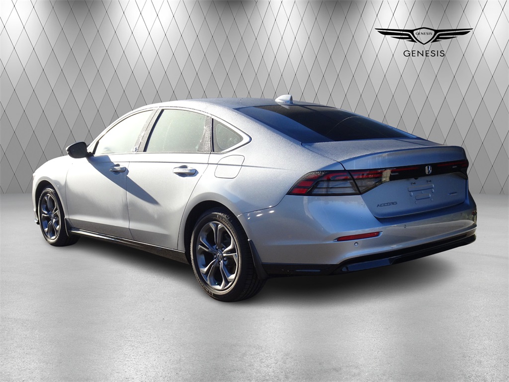 2023 Honda Accord Hybrid EX-L photo 3