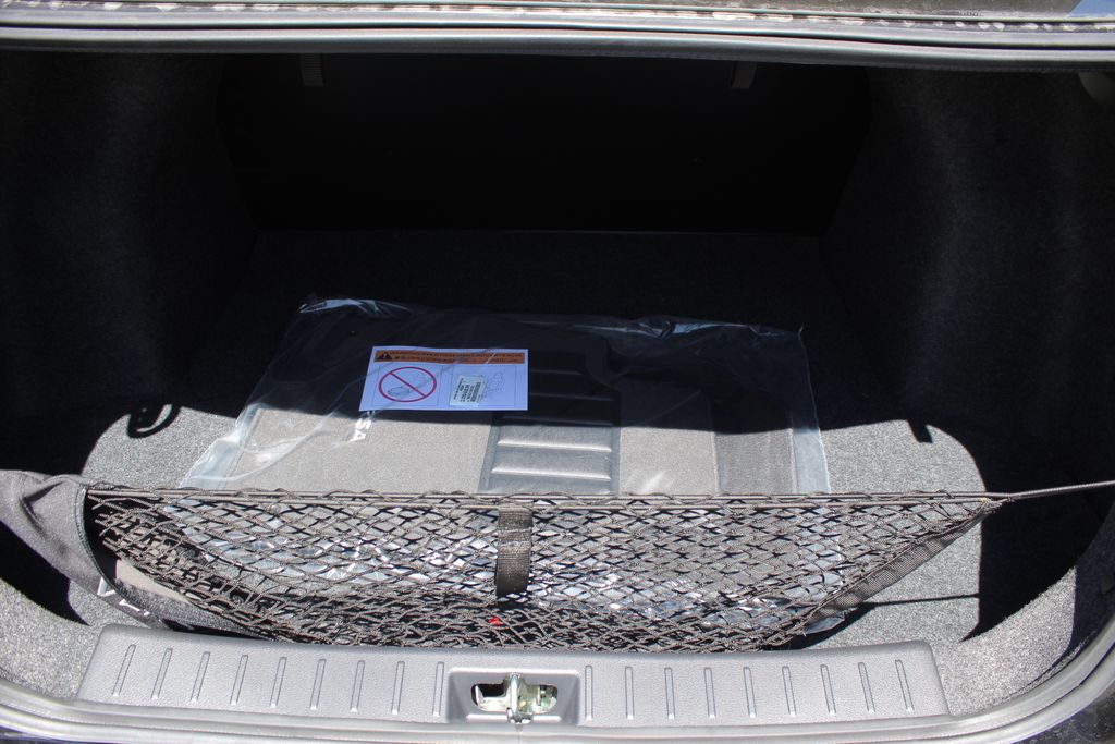 2025 Nissan Versa 1.6 S photo 10