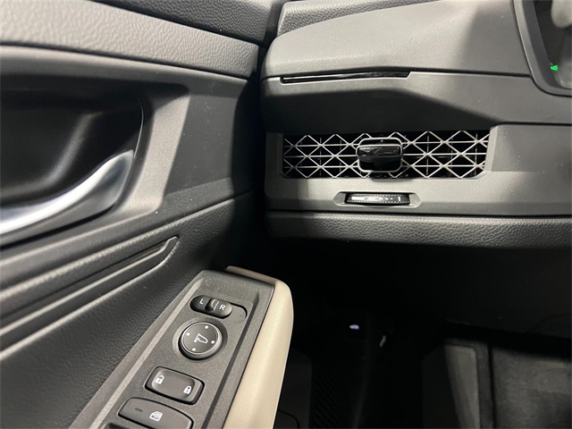 2025 Honda Accord LX photo 15