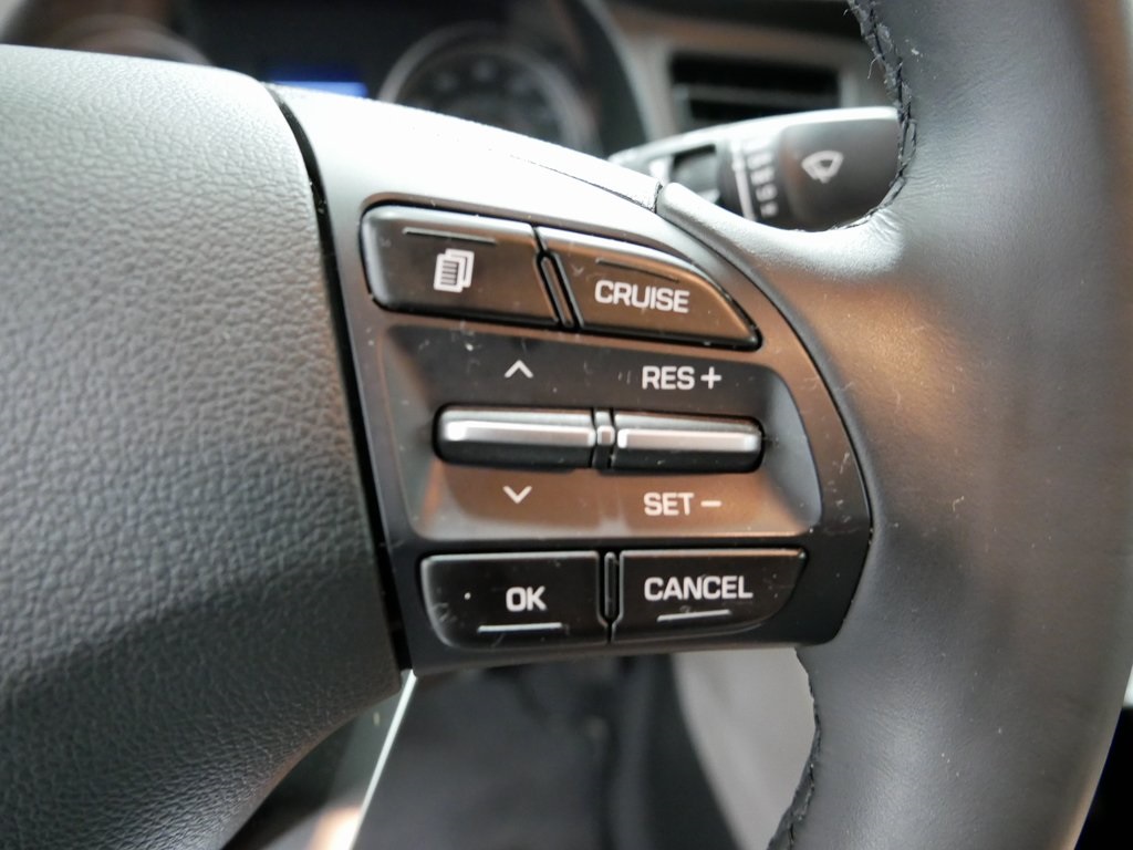2020 Hyundai Elantra Value Edition photo 23