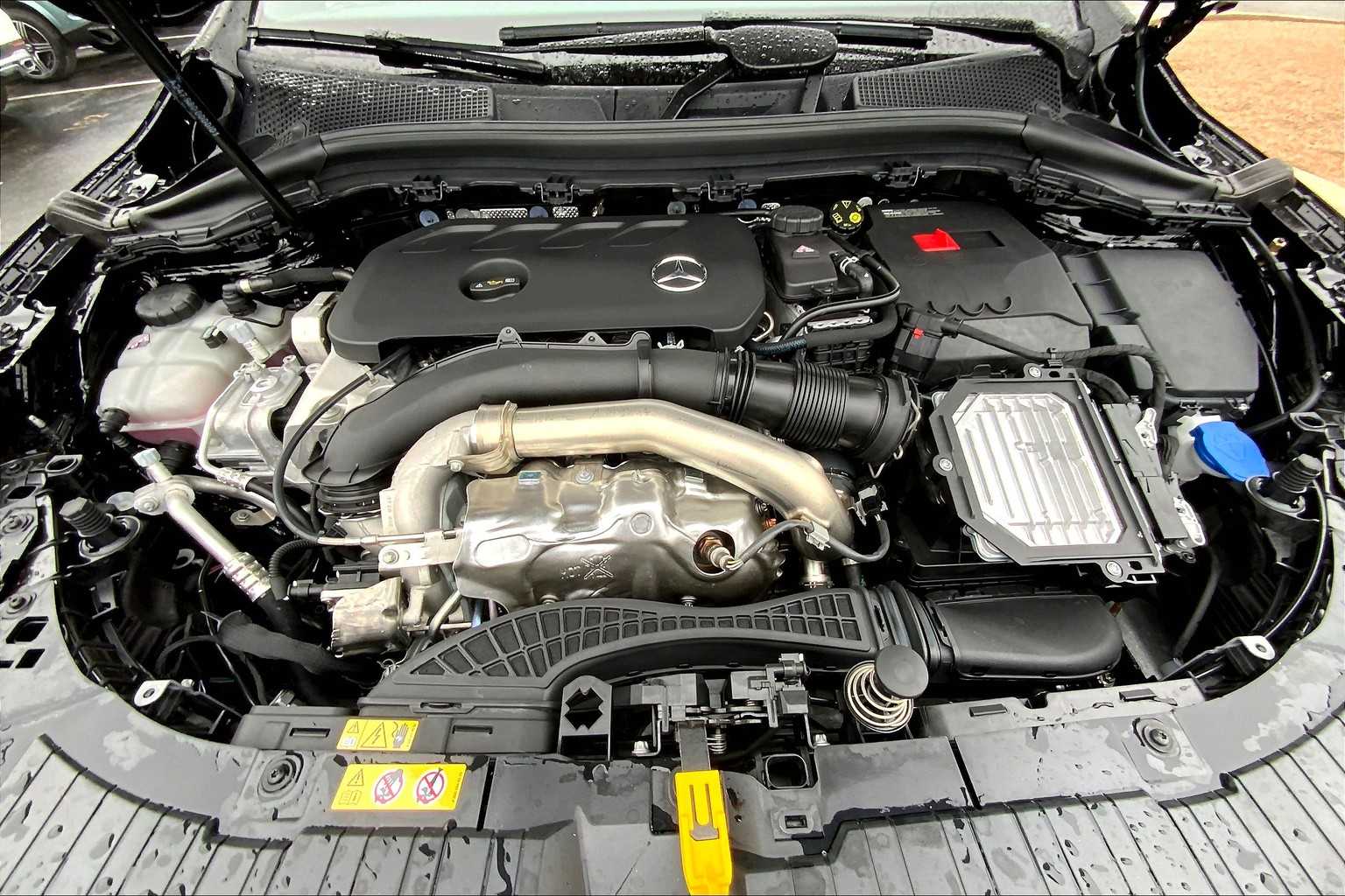 2025 Mercedes Benz GLA 250 photo 15