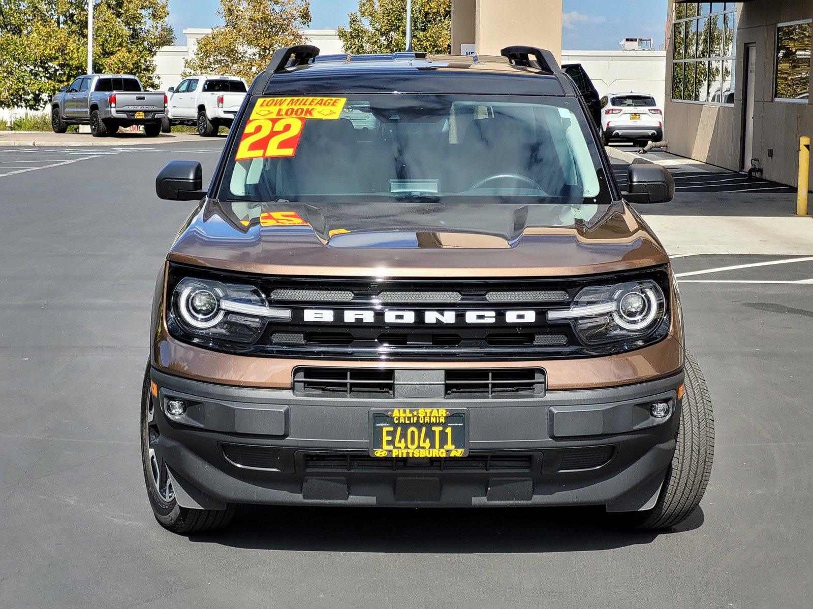 2022 Ford Bronco Sport Outer Banks photo 2