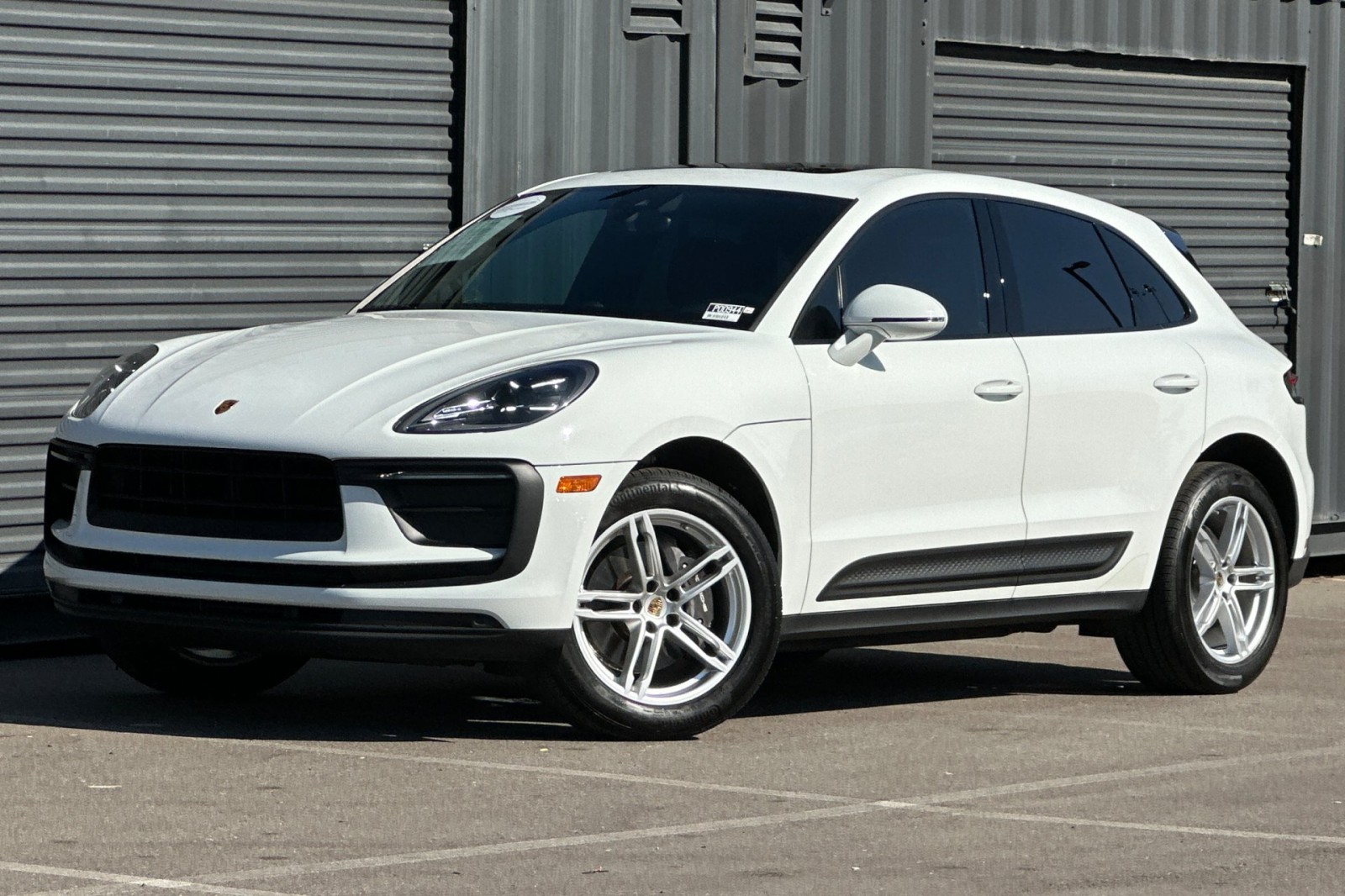 2022 Porsche Macan Base