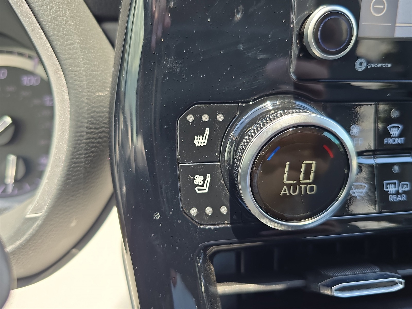 2022 Toyota Highlander Limited photo 18