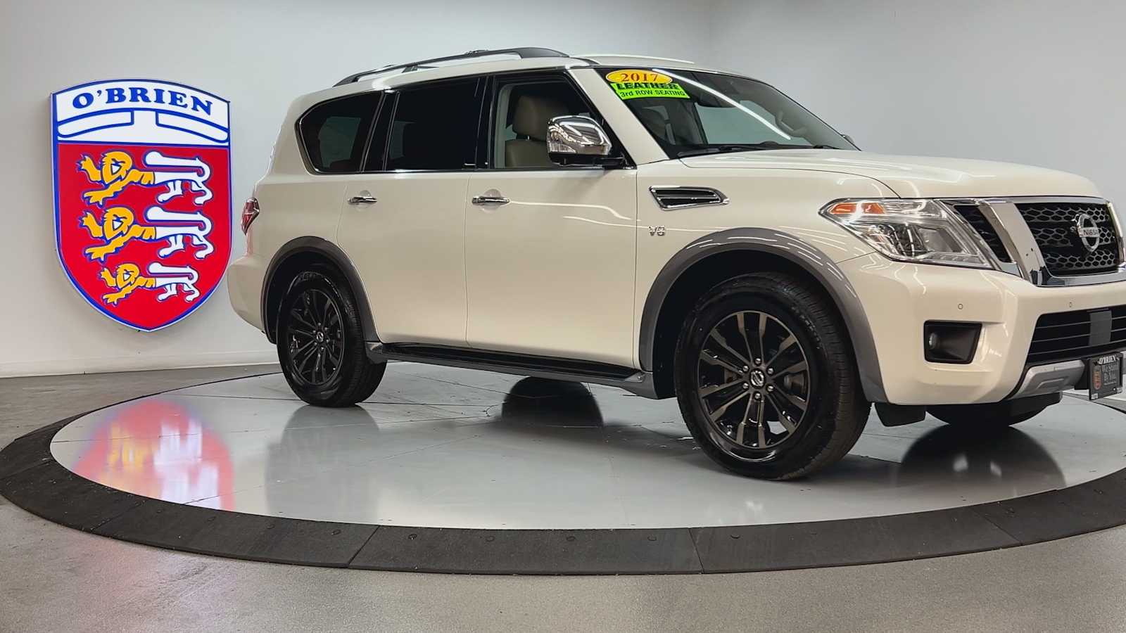 2017 Nissan Armada Platinum photo 3
