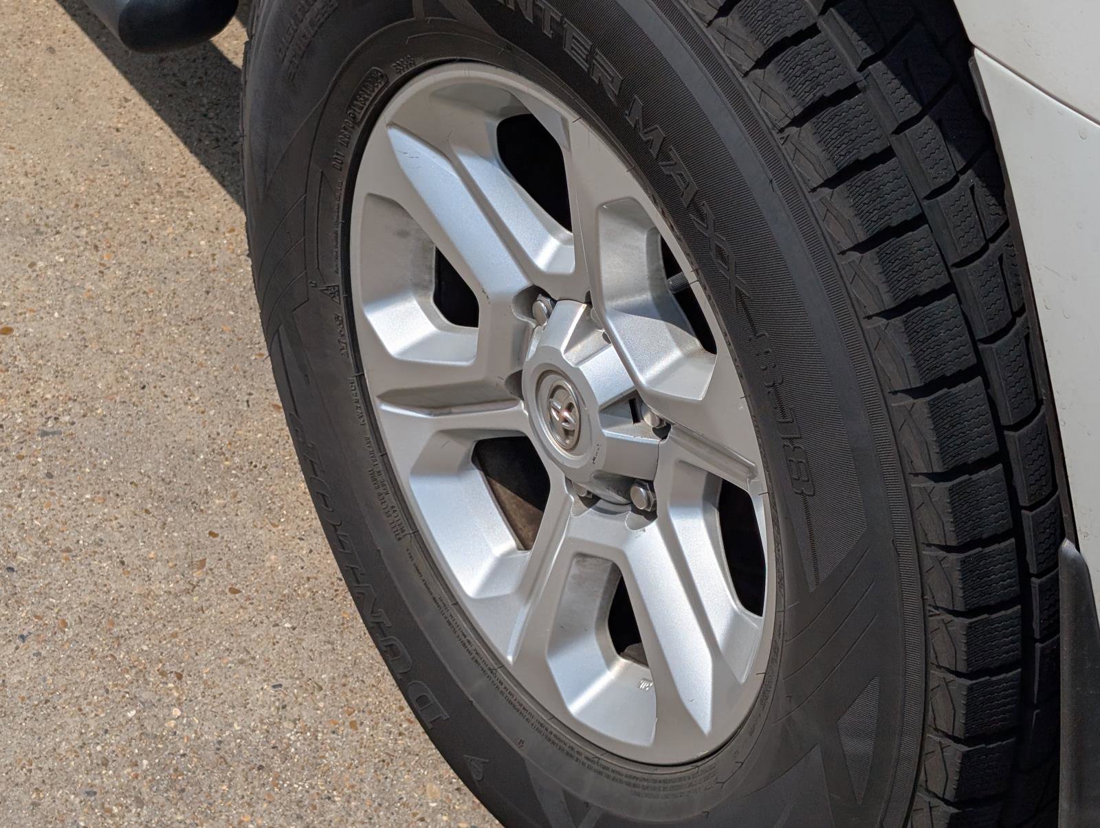 2015 Toyota 4Runner SR5 Premium photo 2