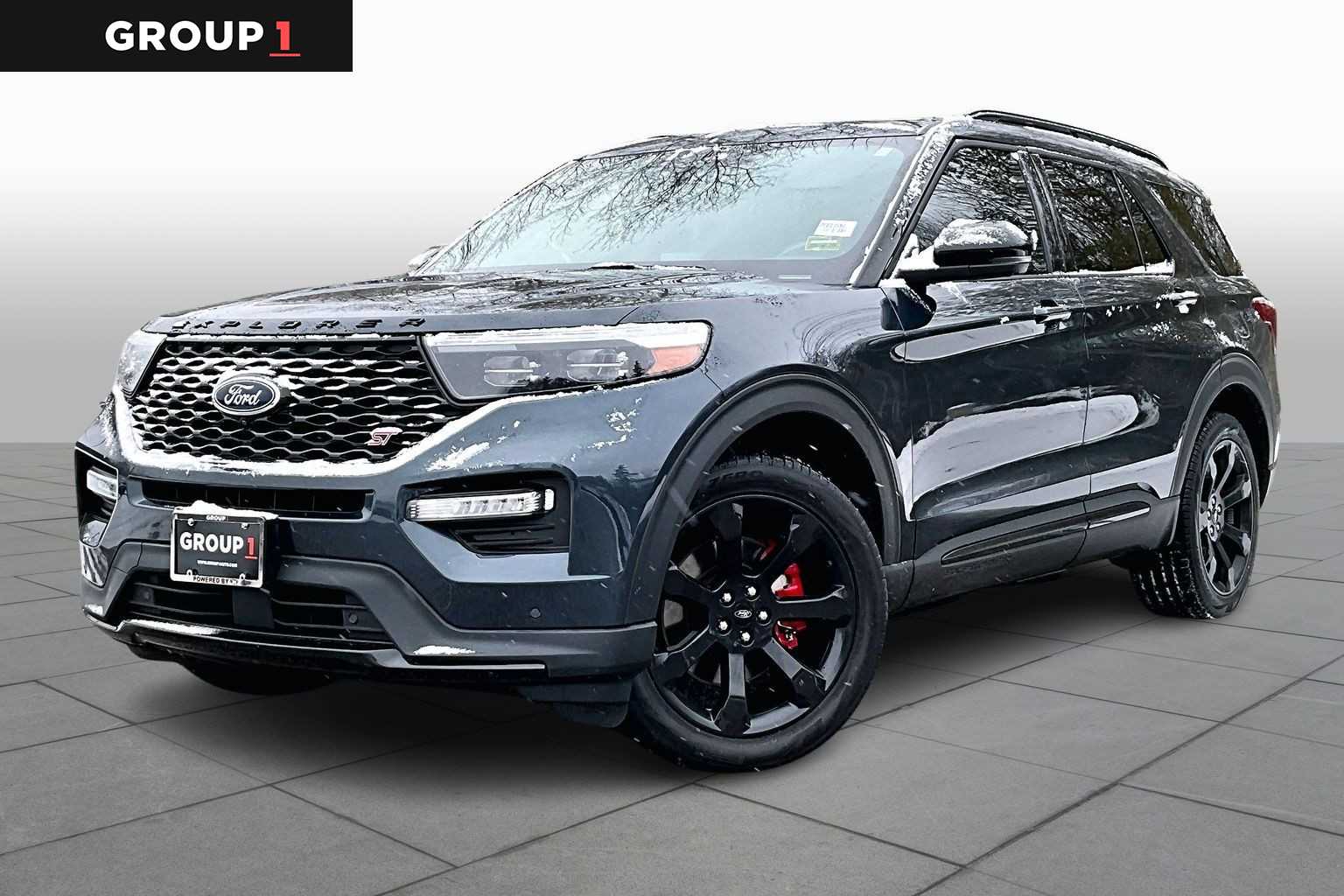 2023 Ford Explorer ST's photo