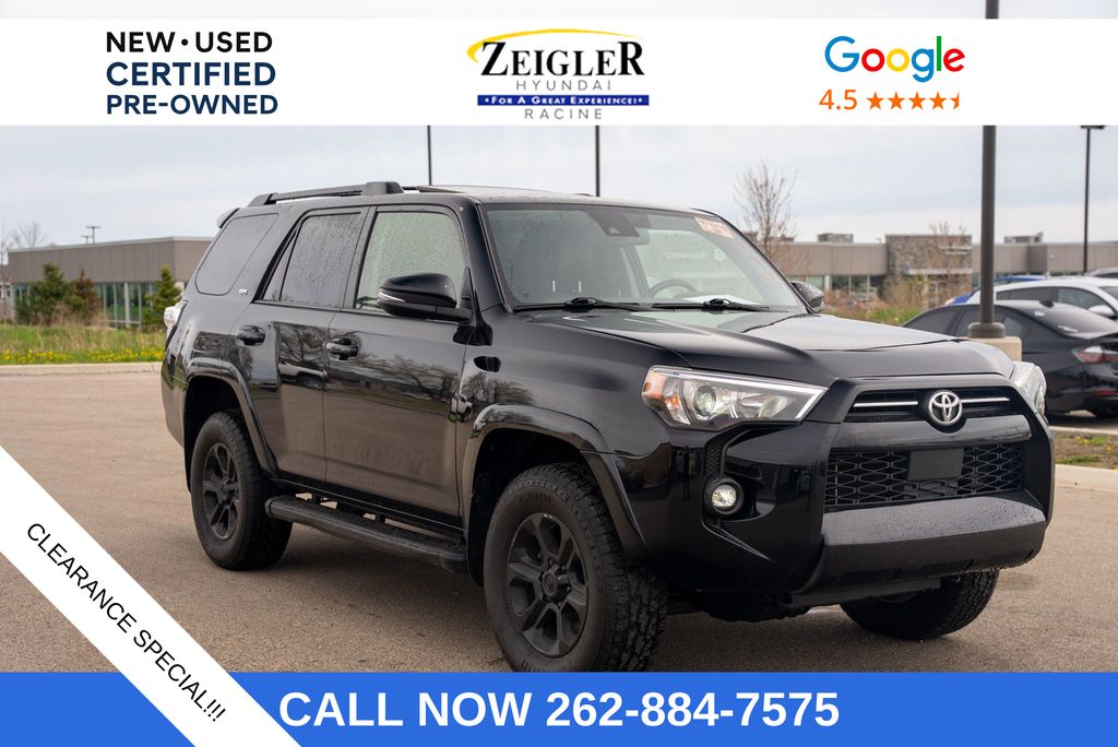 2023 Toyota 4Runner SR5 Premium's photo