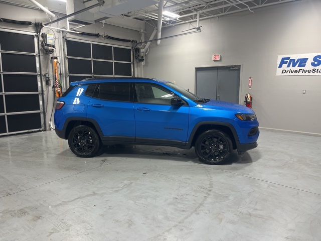 2026 Jeep Compass Altitude's photo