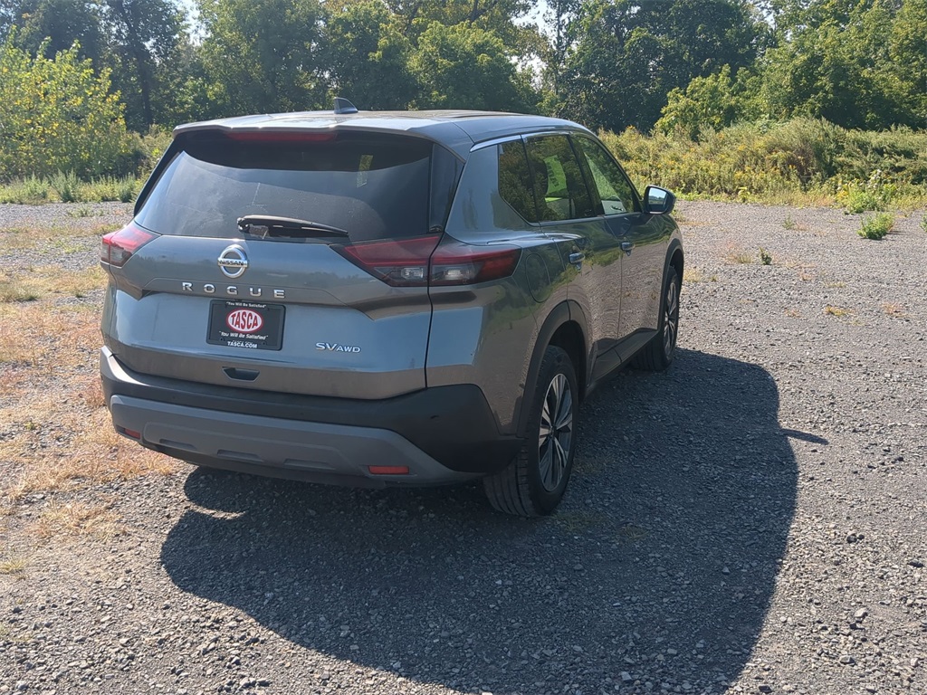 2021 Nissan Rogue SV photo 3