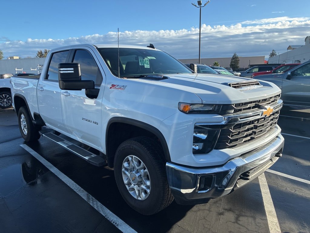 2024 Chevrolet Silverado 2500HD LT's photo
