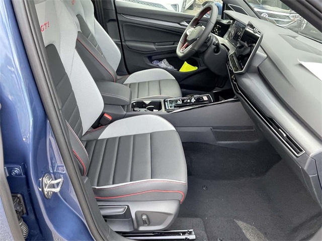 2025 Volkswagen Golf GTI Autobahn photo 15