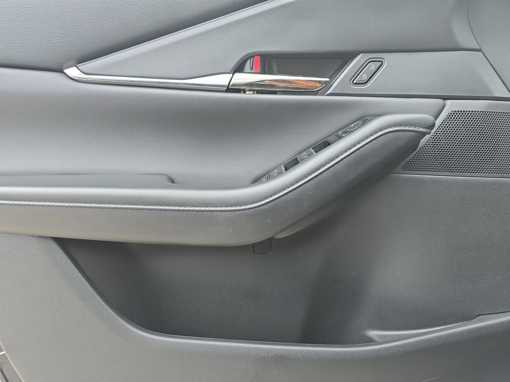2023 Mazda CX-30 2.5 S Preferred photo 24