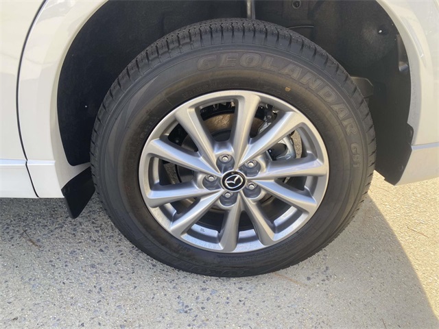 2025 Mazda CX-5 Preferred photo 3