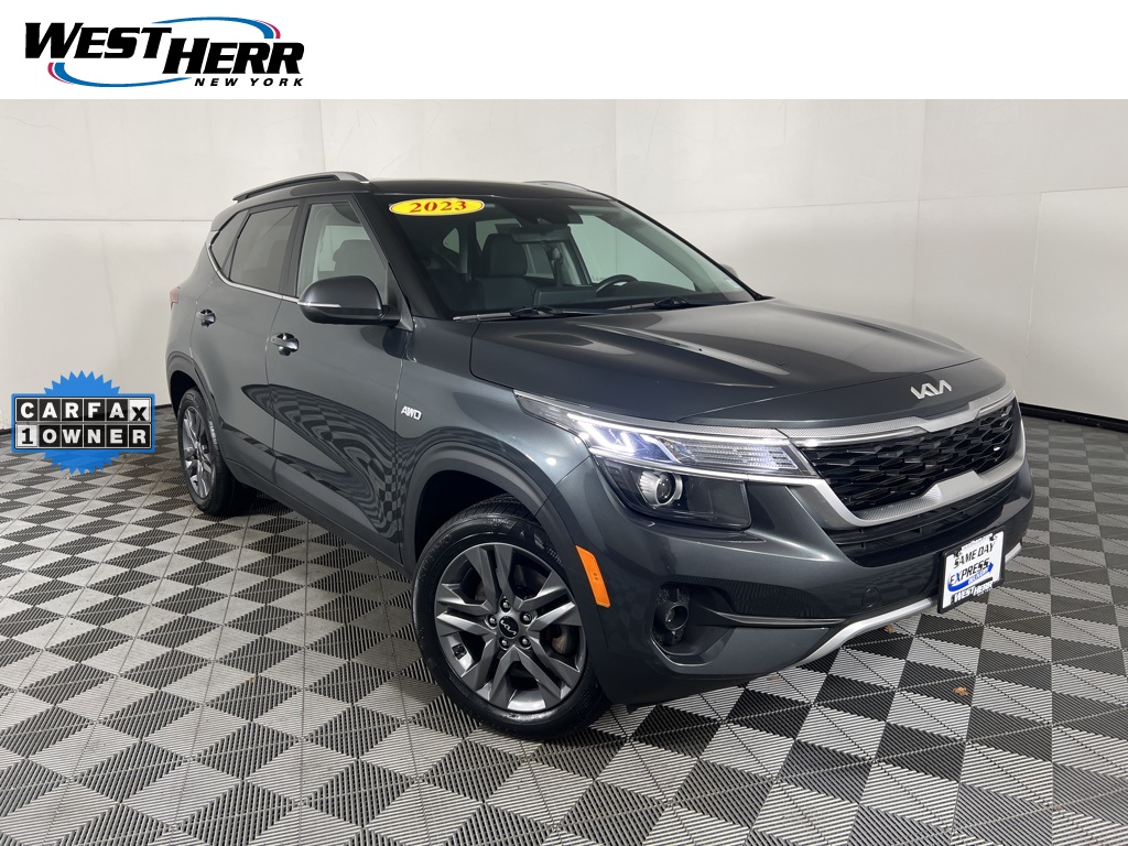 2023 Kia Seltos S's photo