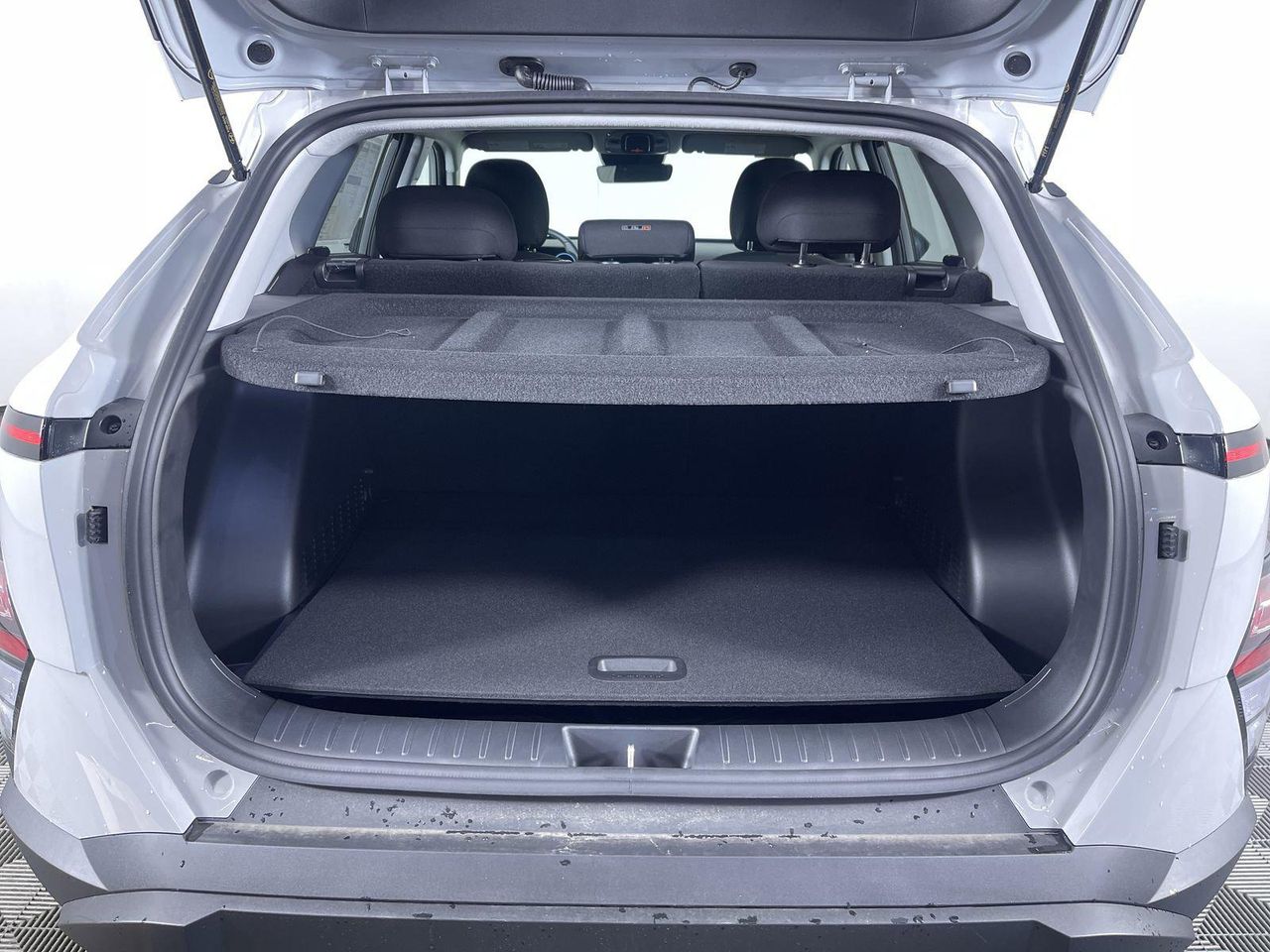 2025 Hyundai Kona SEL photo 12