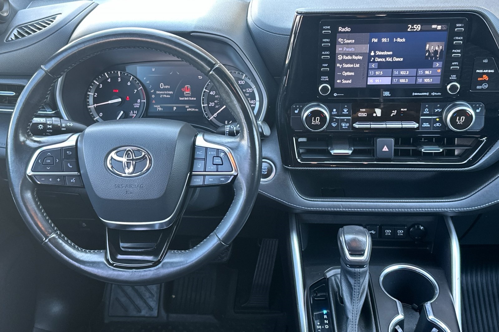 2021 Toyota Highlander XSE photo 14