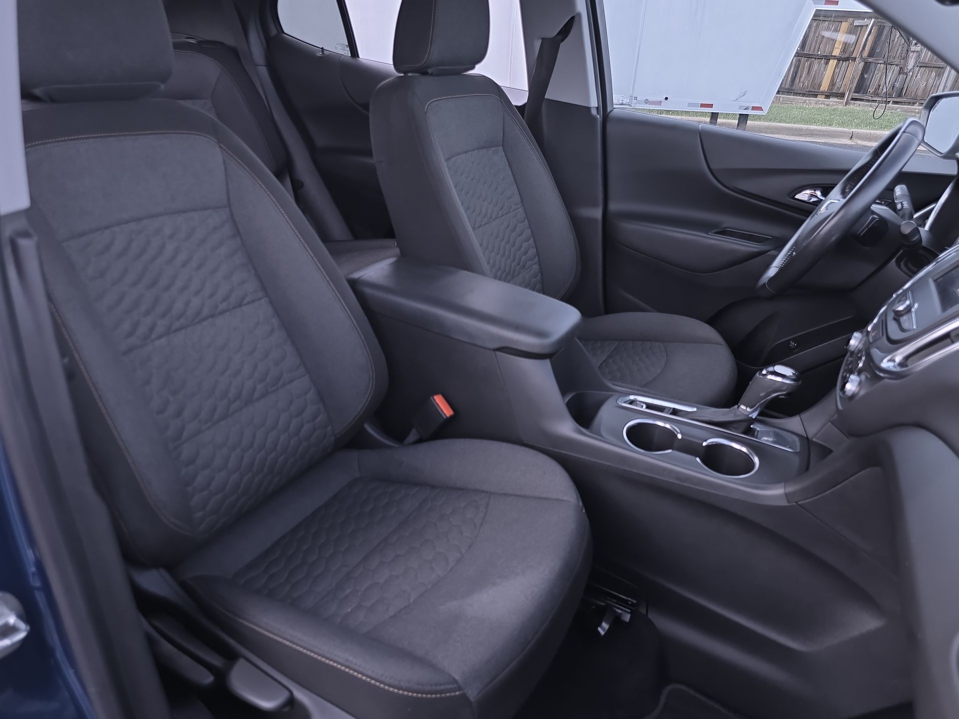 2021 Chevrolet Equinox LT photo 27