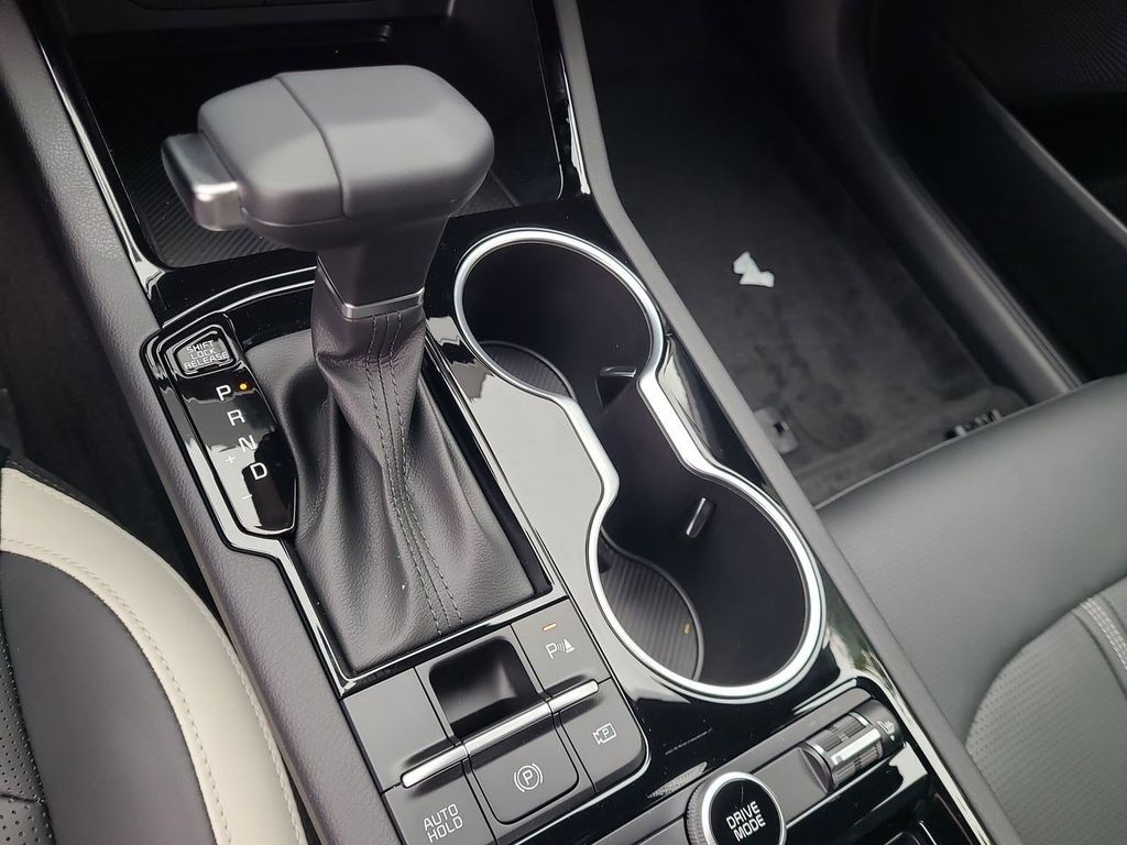2026 Kia K5 GT-Line photo 18