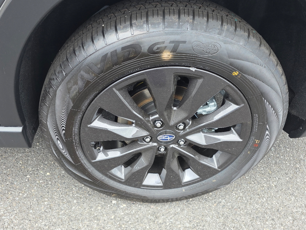 2025 Subaru Outback Onyx Edition photo 4