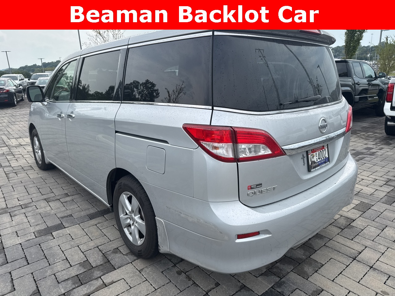 2014 Nissan Quest SV photo 5