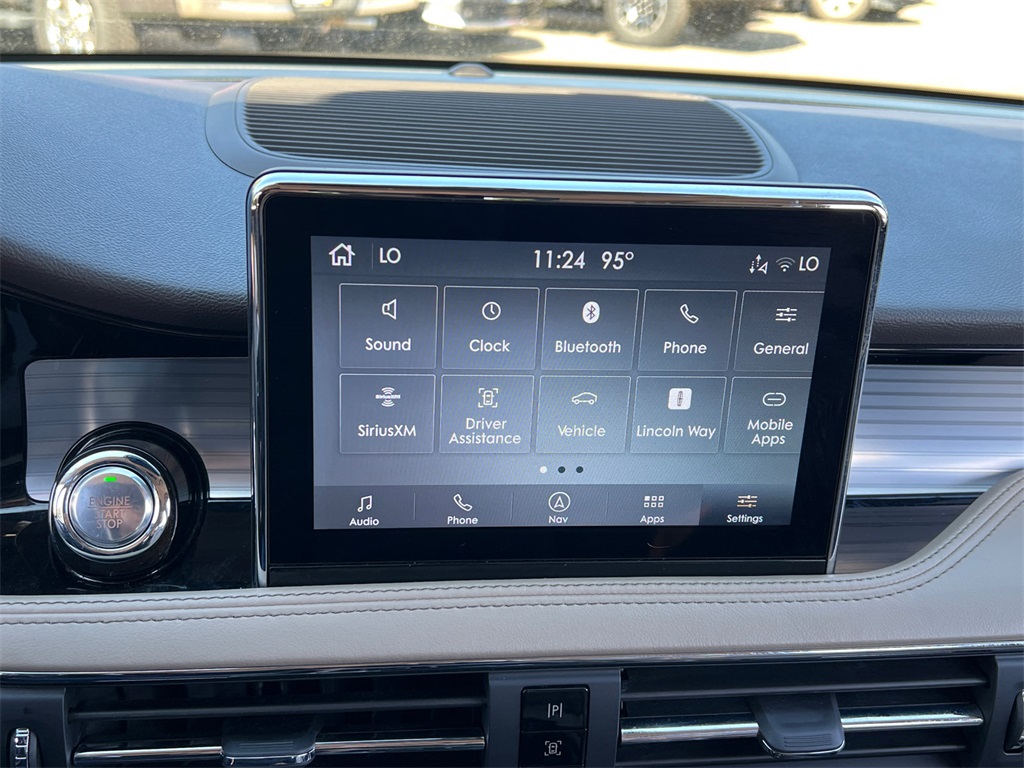 2021 Lincoln Corsair Standard photo 18