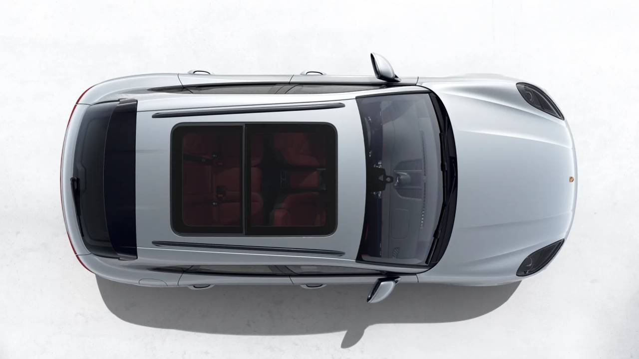 2026 Porsche Macan T photo 5