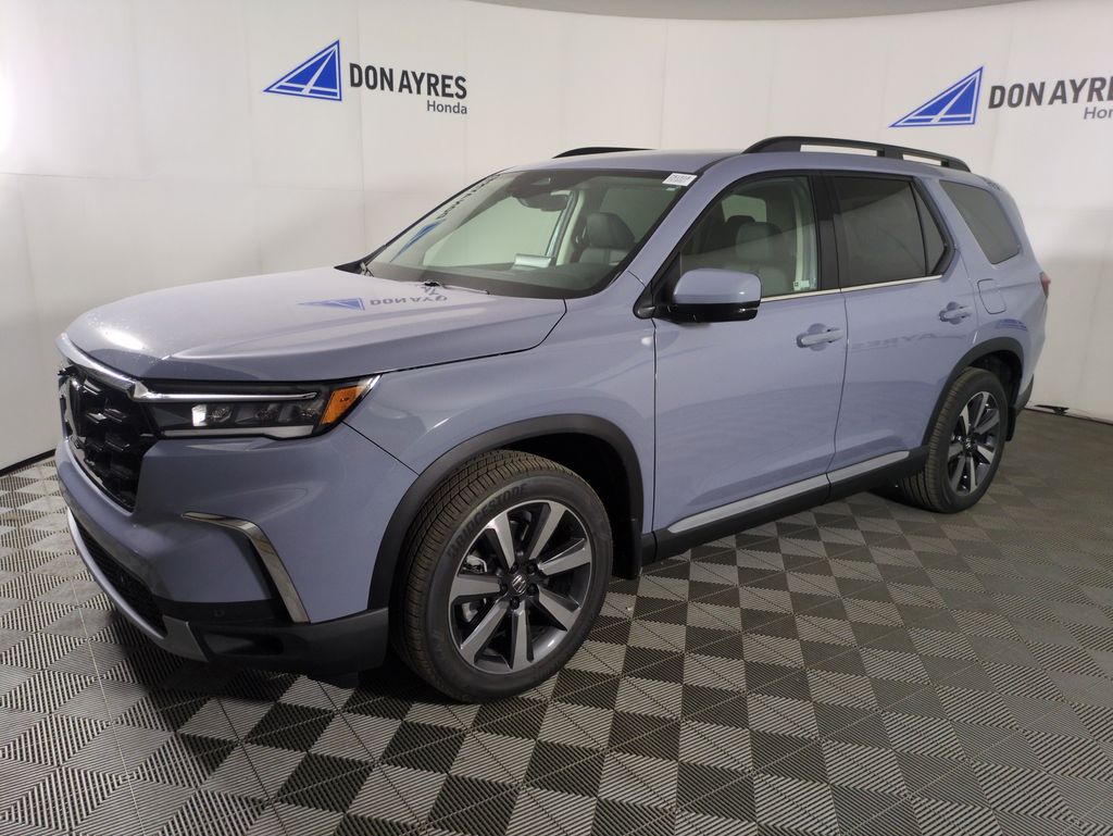 2025 Honda Pilot Touring's photo