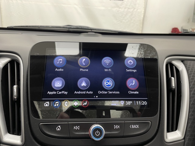 2025 Chevrolet Malibu 1LT photo 3