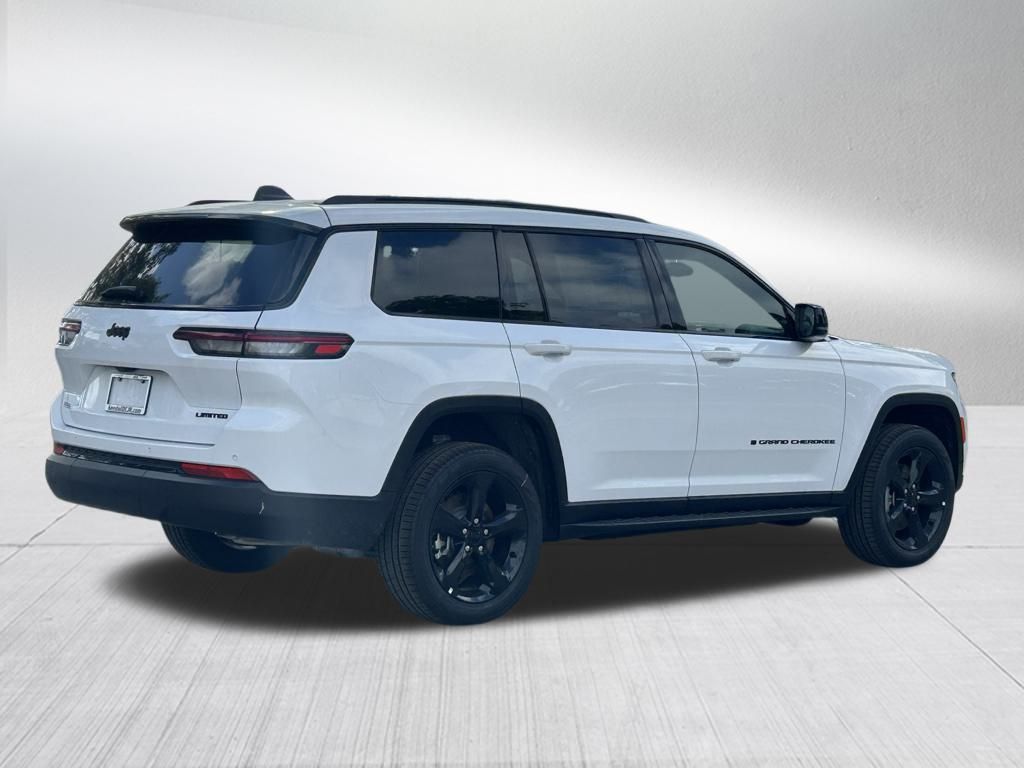 2025 Jeep Grand Cherokee Limited photo 4