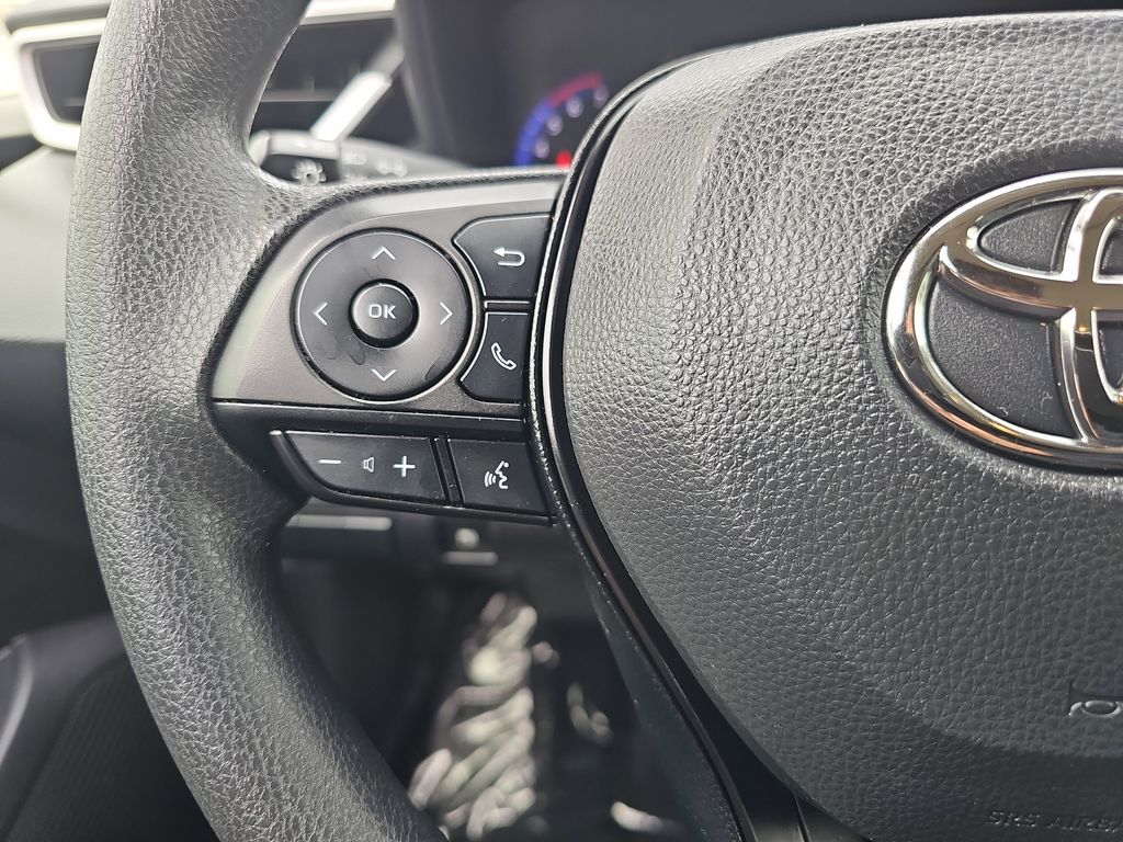 2022 Toyota Corolla Hybrid LE photo 16