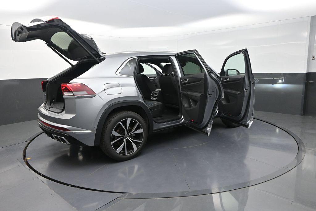 2025 Volkswagen Atlas Cross Sport SEL Premium R-Line photo 32